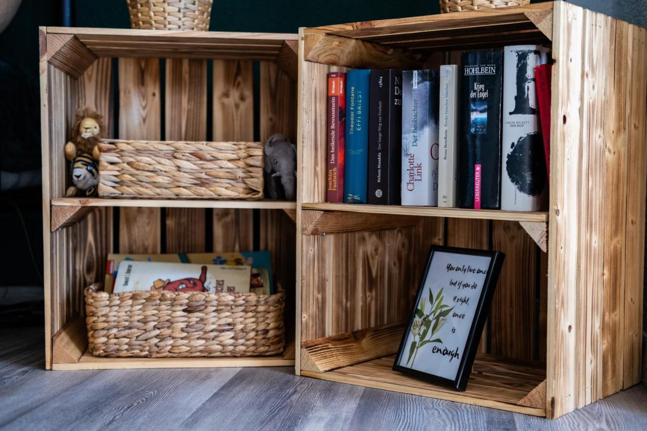 Nature Terminal Apartment - Unterwegs Zuhause Steinenbronn Eksteriør billede