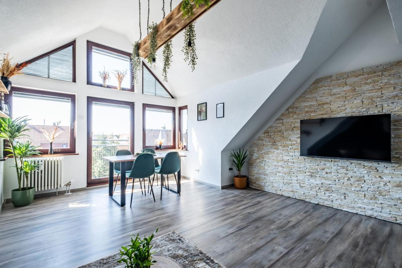 Nature Terminal Apartment - Unterwegs Zuhause Steinenbronn Eksteriør billede