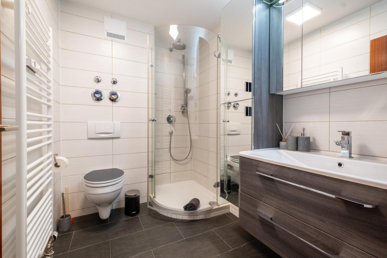 Nature Terminal Apartment - Unterwegs Zuhause Steinenbronn Eksteriør billede