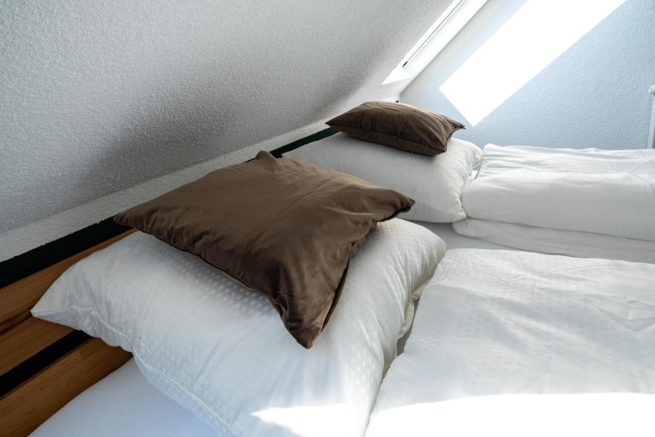 Nature Terminal Apartment - Unterwegs Zuhause Steinenbronn Eksteriør billede